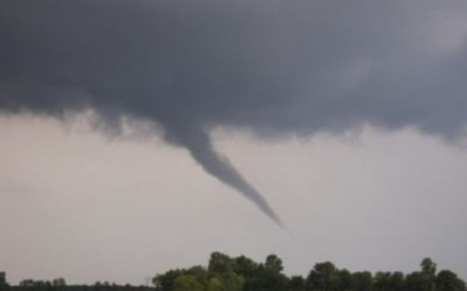 Ανεμοστρόβιλος άφησε πίσω του πέντε νεκρούς στη βόρεια Κίνα